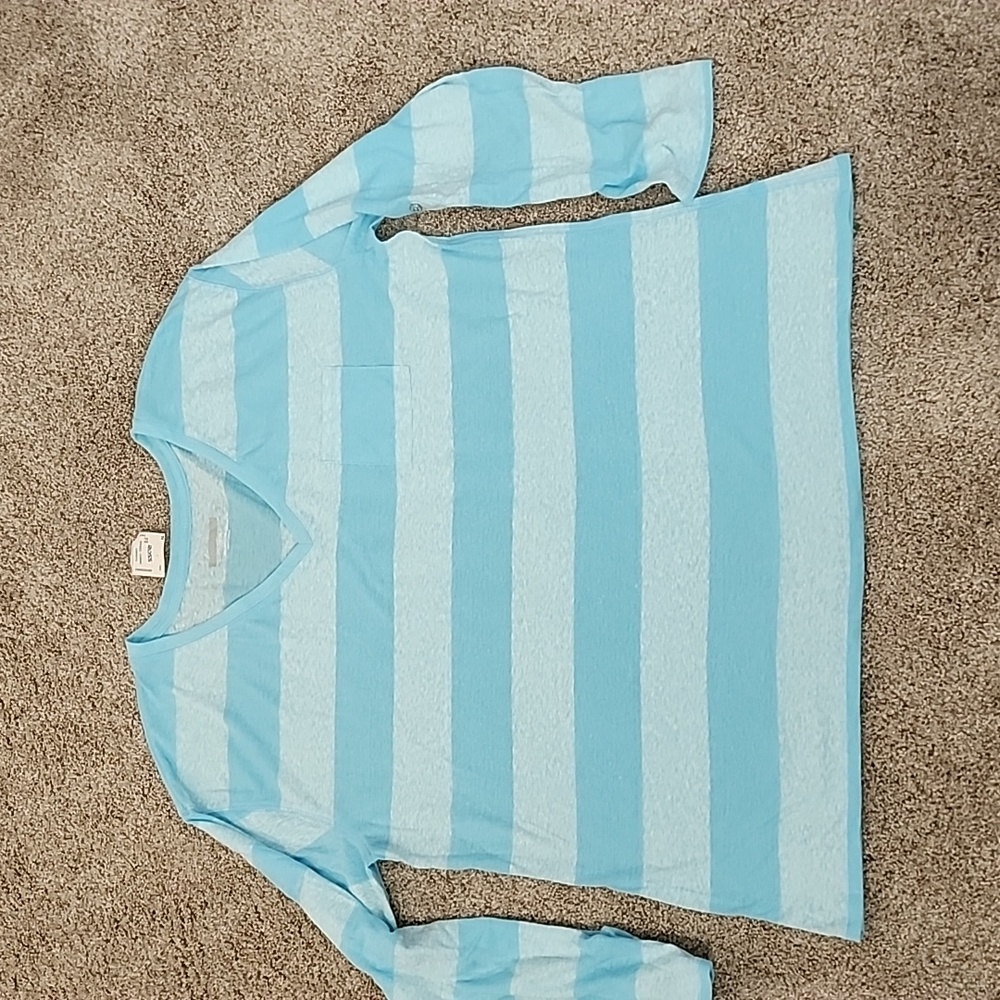 18/20 long sleeved top